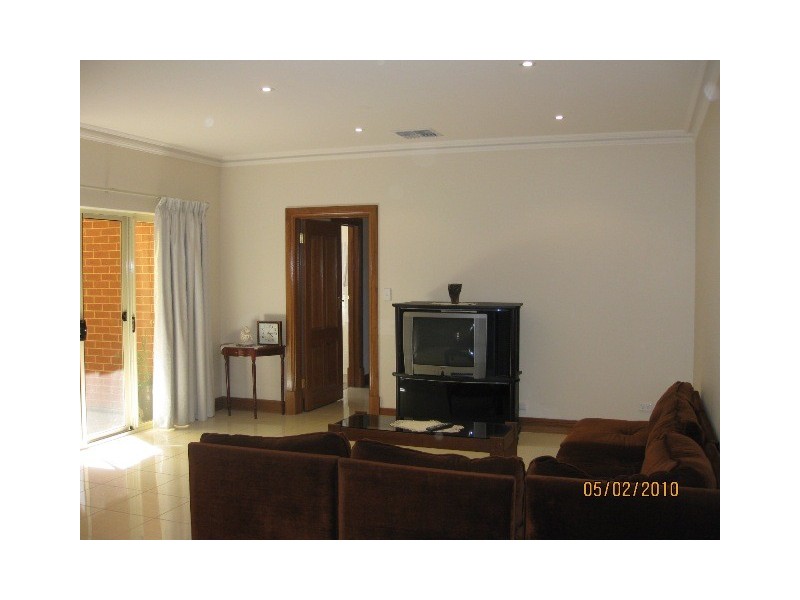 10A Westmoreland Avenue, Grange SA 5022