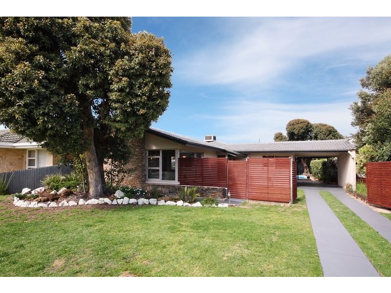 7 Winston Crescent, West Beach SA 5024