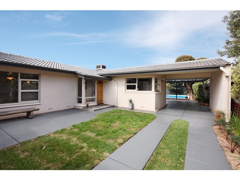 7 Winston Crescent, West Beach SA 5024