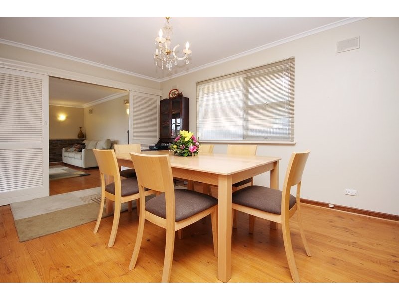 7 Winston Crescent, West Beach SA 5024