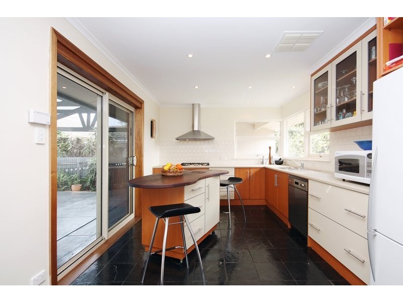 7 Winston Crescent, West Beach SA 5024