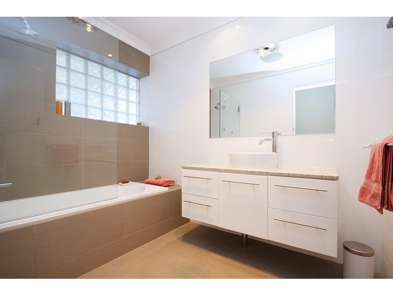 7 Winston Crescent, West Beach SA 5024