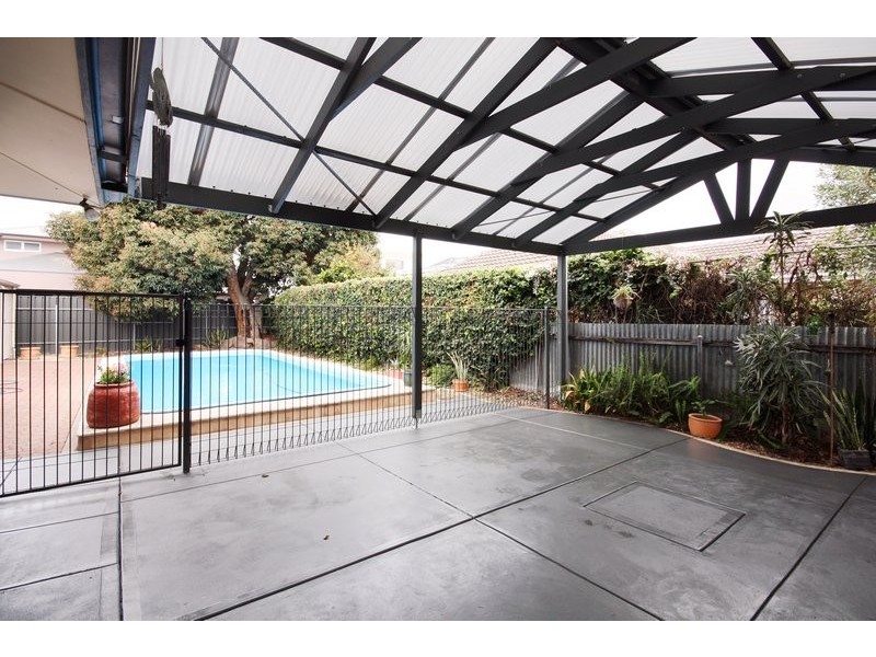 7 Winston Crescent, West Beach SA 5024