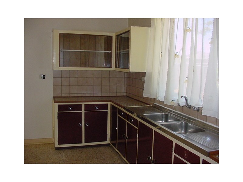 2 Lothian Avenue, Seaton SA 5023