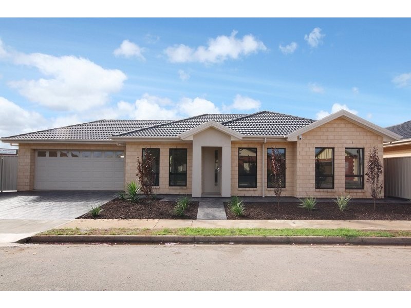 18 Richard Street, Findon SA 5023