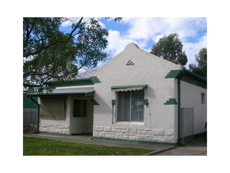 16 Bernard Street, Findon SA 5023