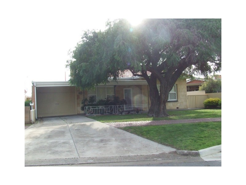 100 Beach Street, Grange SA 5022