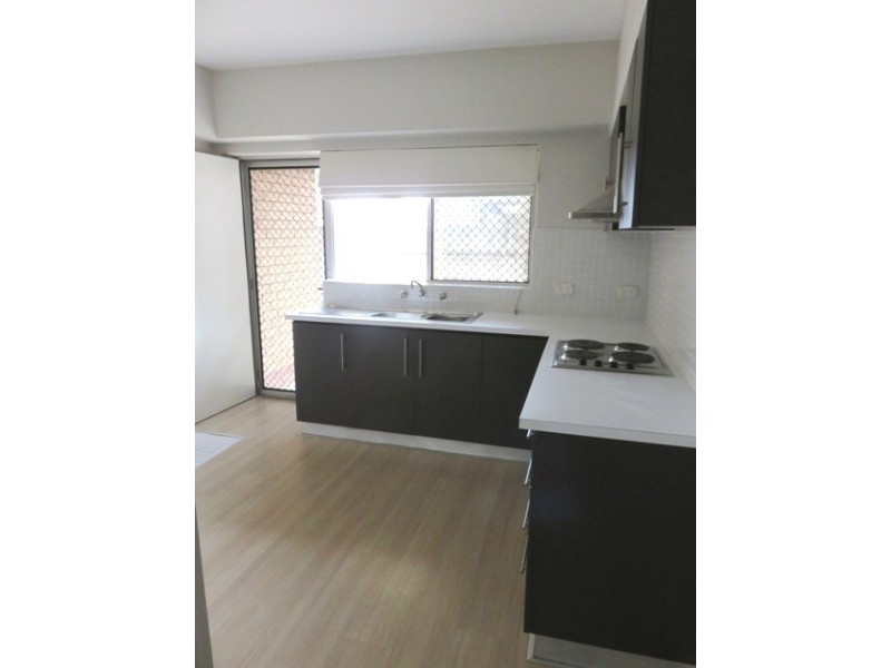 4/20 Seaview Road, West Beach SA 5024