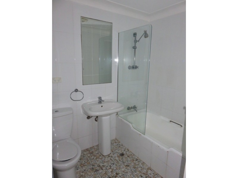 4/20 Seaview Road, West Beach SA 5024