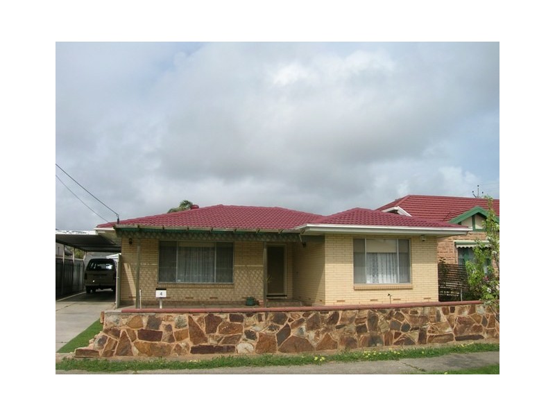 4 Percy Street, Seaton SA 5023