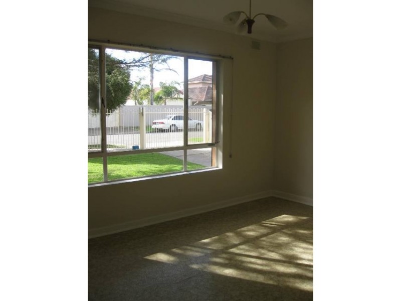 13 Suffolk Avenue, Fulham Gardens SA 5024