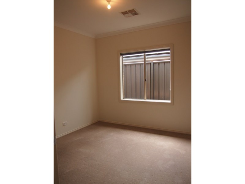 12 Elizabeth Street, Findon SA 5023