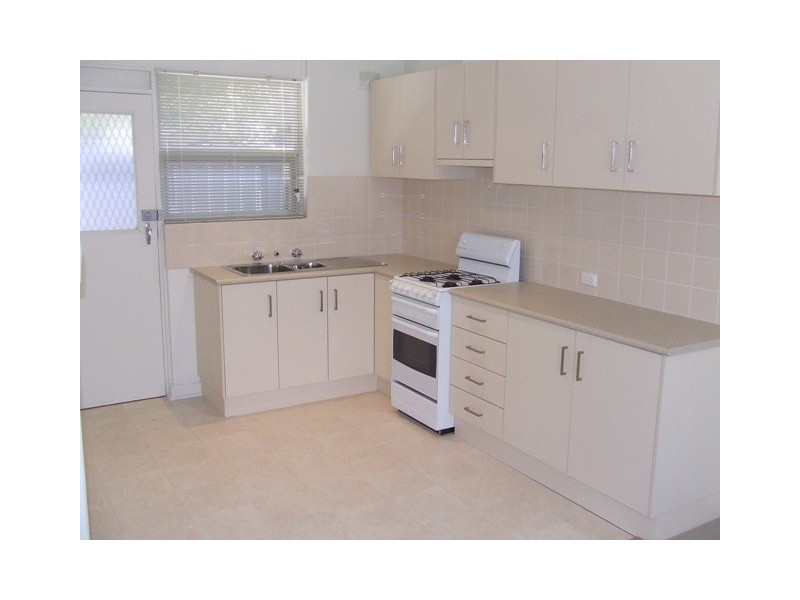 3/25 Buckingham Ave, Henley Beach SA 5022