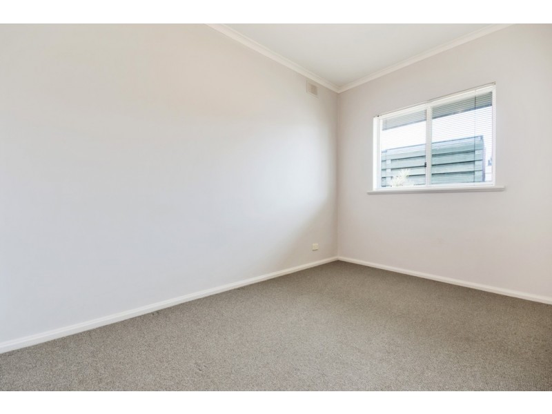 17/2 Bach Crescent, Seaton SA 5023