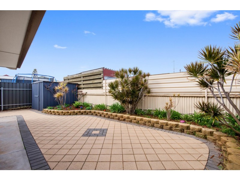 17/2 Bach Crescent, Seaton SA 5023