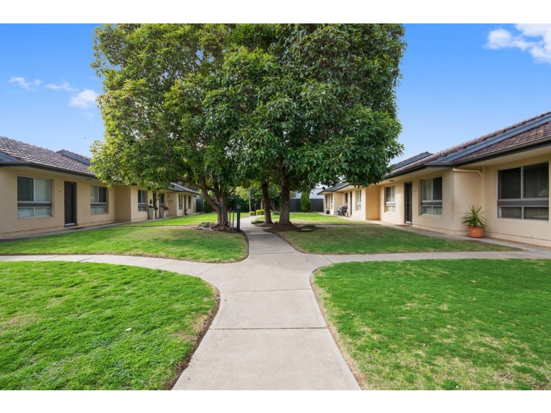 17/2 Bach Crescent, Seaton SA 5023