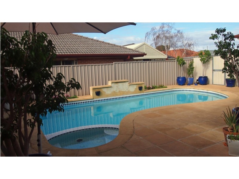 11 Caroline Drive, Allenby Gardens SA 5009