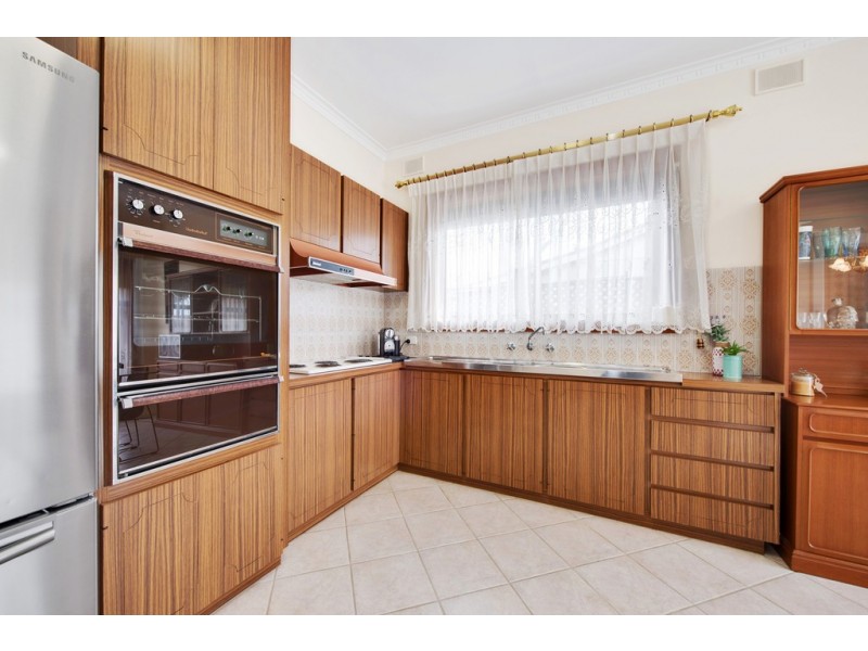 4 Airdrie Avenue, Seaton SA 5023