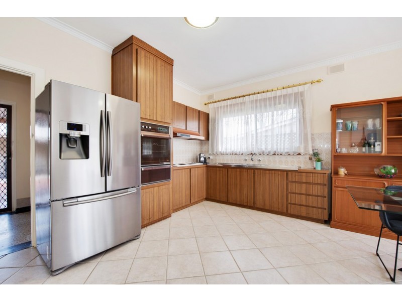 4 Airdrie Avenue, Seaton SA 5023