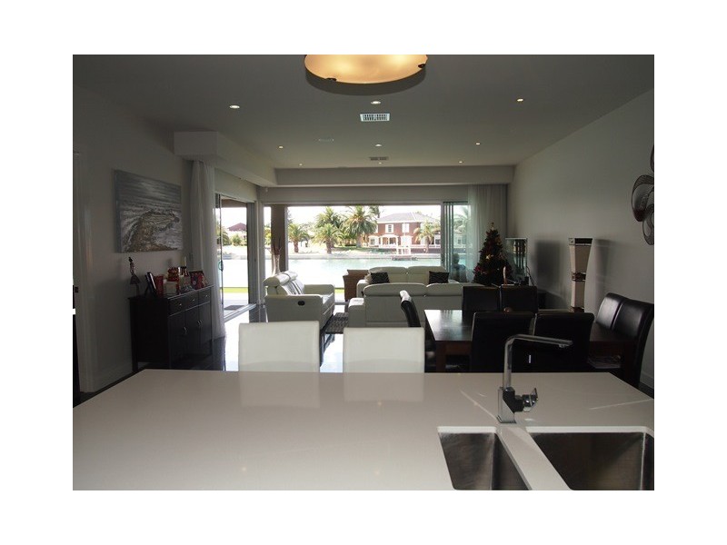36A Newcombe Avenue, West Lakes Shore SA 5020