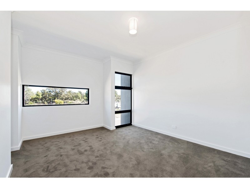 22 Troubridge Drive, West Lakes SA 5021