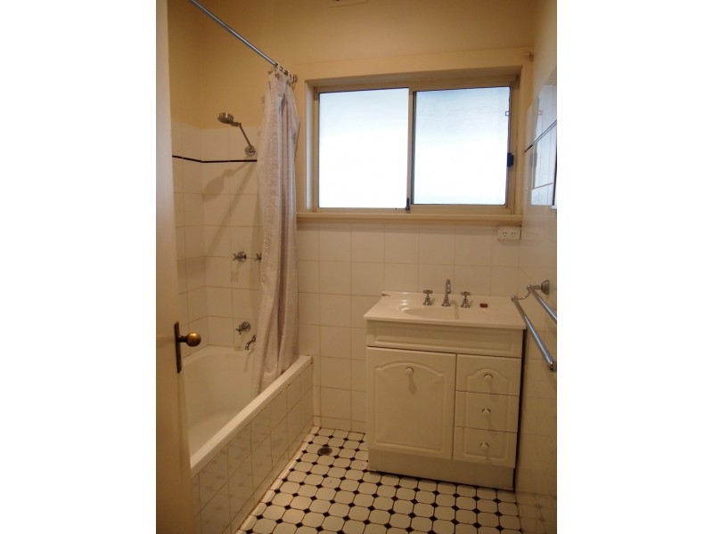 1 Lincoln Avenue, Fulham Gardens SA 5024