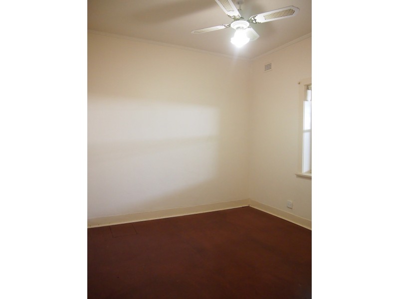 1 Lincoln Avenue, Fulham Gardens SA 5024