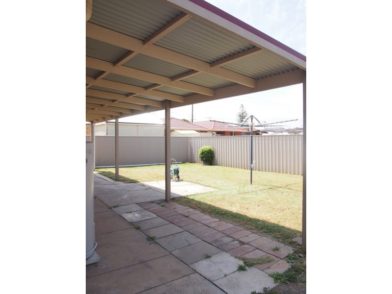 1 Lincoln Avenue, Fulham Gardens SA 5024