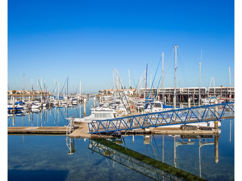 8/10 Nerida Drive, North Haven SA 5018