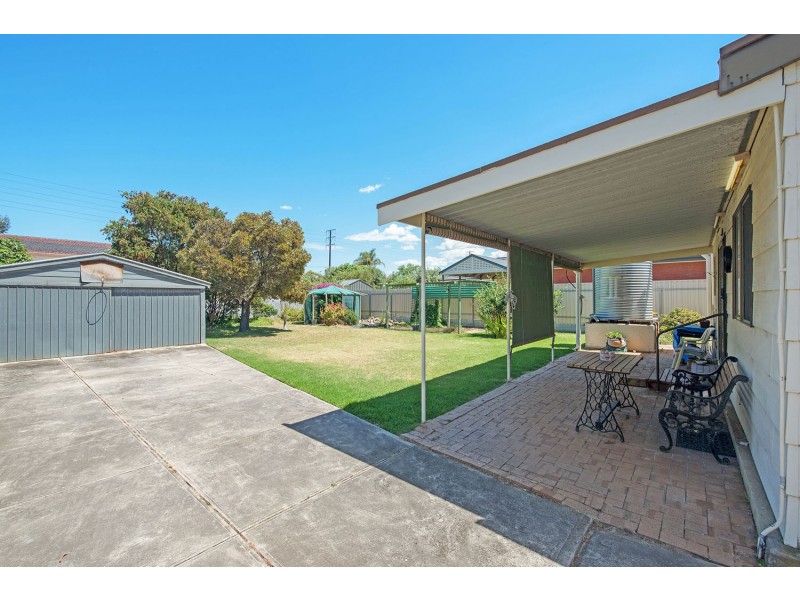 12 Selkirk Avenue, Seaton SA 5023