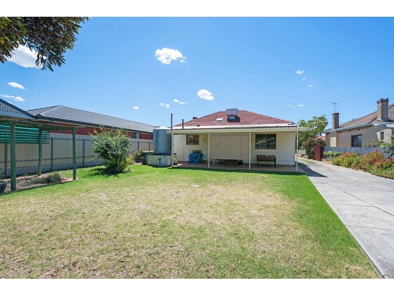 12 Selkirk Avenue, Seaton SA 5023