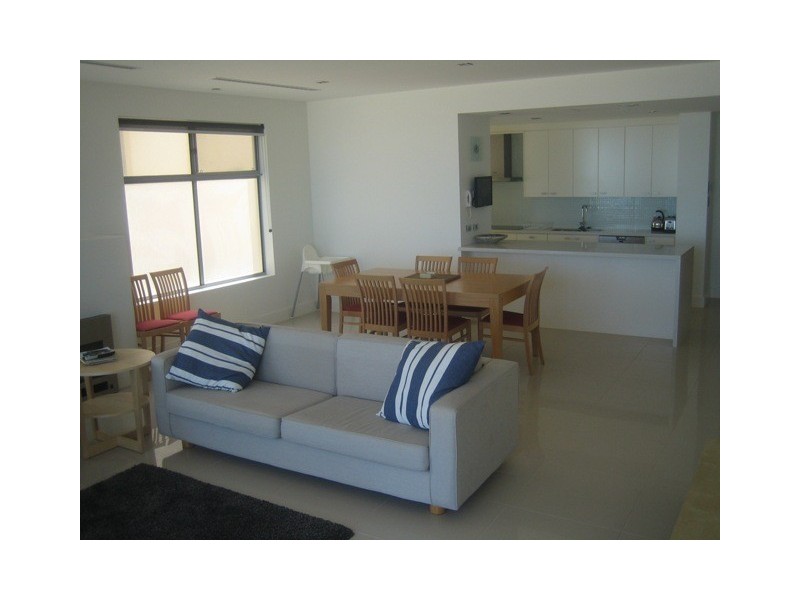 2/207 Esplande, Henley Beach SA 5022