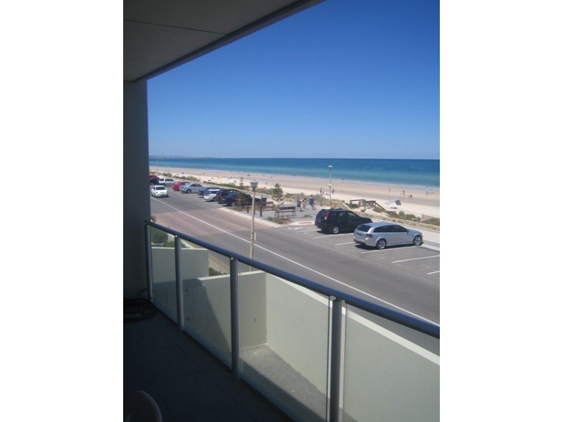 2/207 Esplande, Henley Beach SA 5022