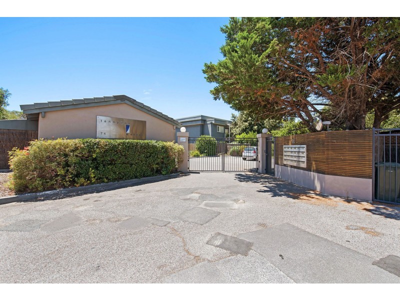 20/74 Military Road, Tennyson SA 5022