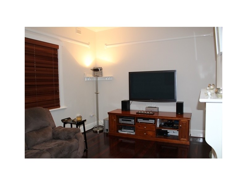 11 Newington Avenue, Woodville South SA 5011