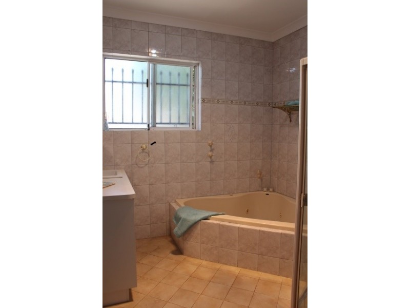 11 Newington Avenue, Woodville South SA 5011