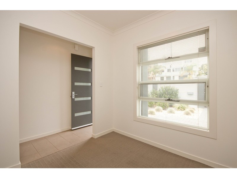 284 Military Road, Grange SA 5022