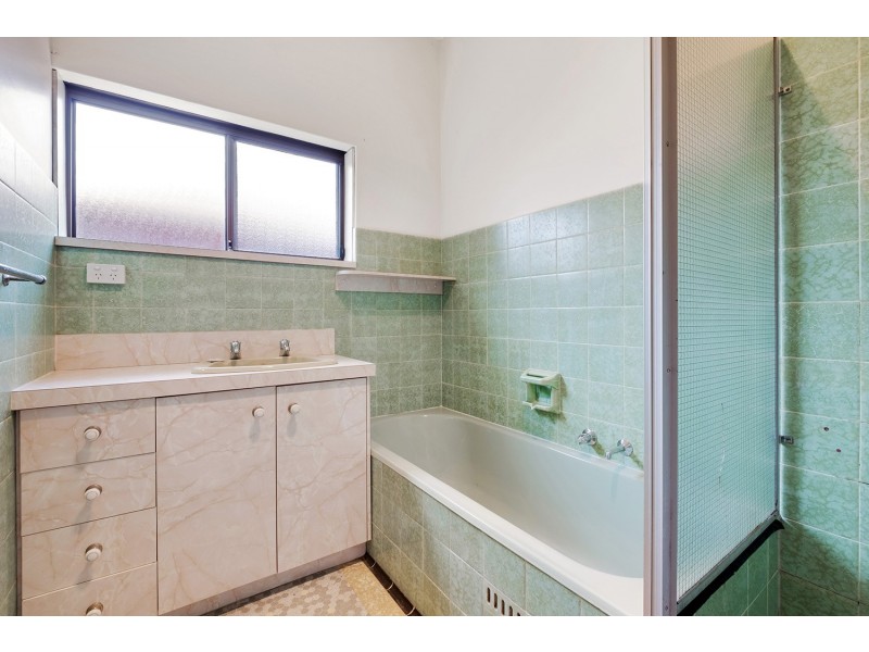 62 Collingwood Avenue, Flinders Park SA 5025