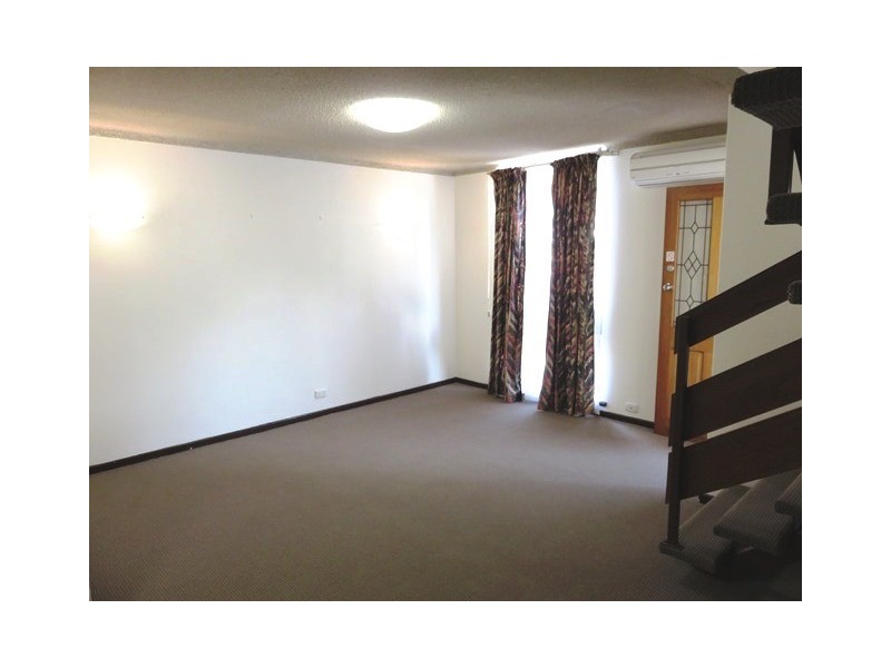 3/27 Wright Street, Henley Beach SA 5022