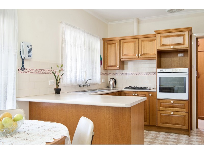 8 Roban Street, West Beach SA 5024