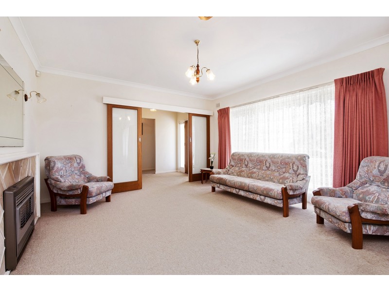 8 Roban Street, West Beach SA 5024