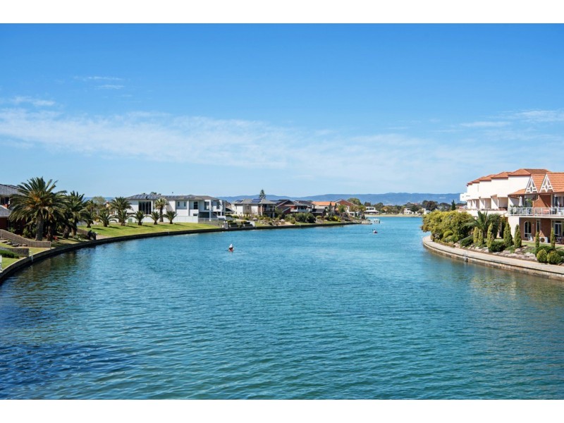 22 Troubridge Drive, West Lakes SA 5021