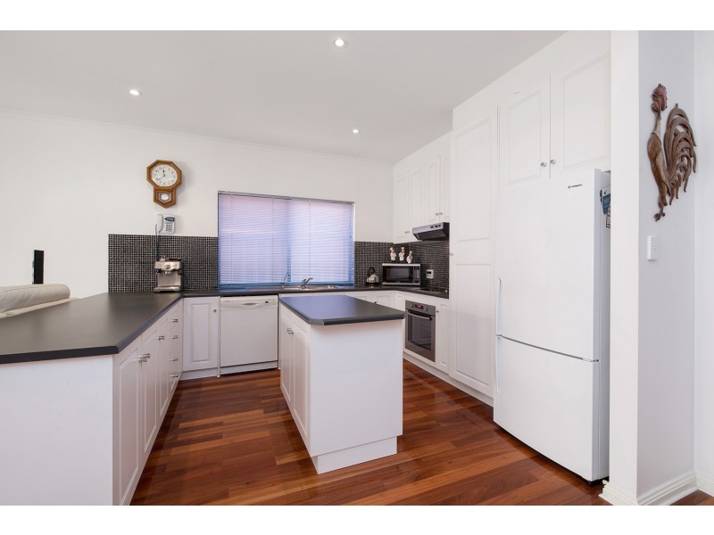 3 Lorraine Lee Court, Grange SA 5022