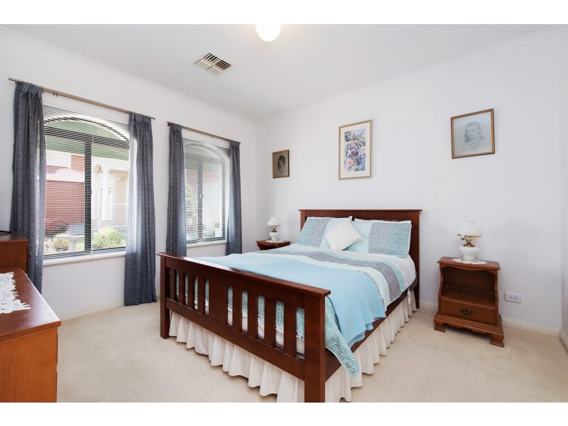 3 Lorraine Lee Court, Grange SA 5022