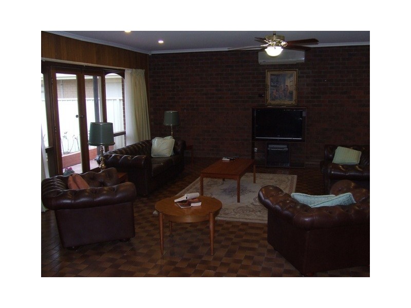 18 Northern Avenue, West Beach SA 5024