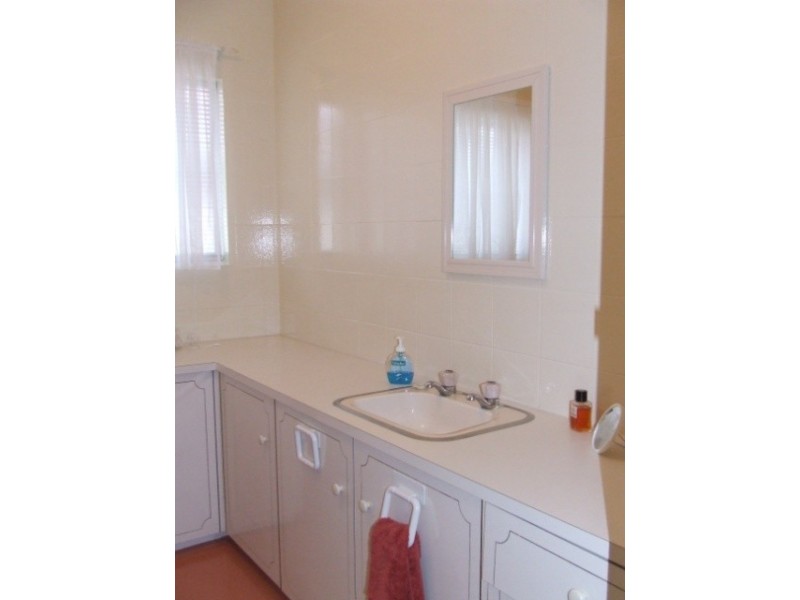 18 Northern Avenue, West Beach SA 5024