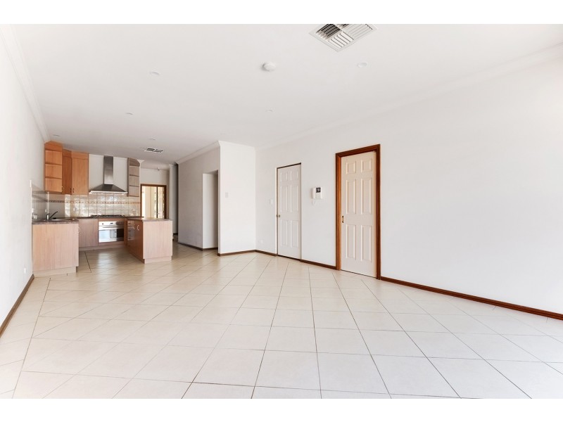 17A Beach Street, Grange SA 5022