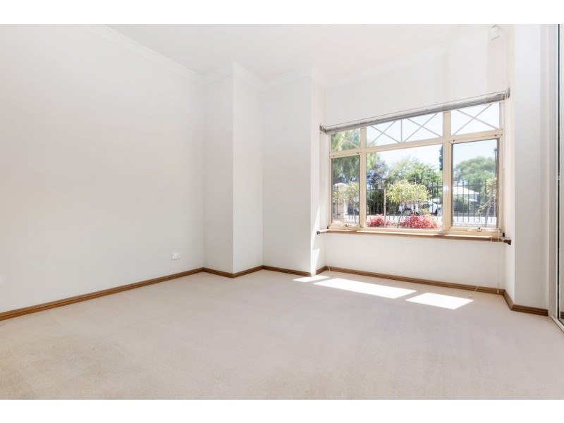 17A Beach Street, Grange SA 5022