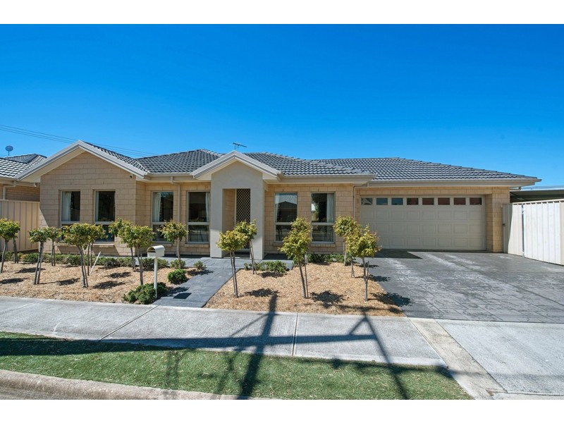 16 Richard Street, Findon SA 5023