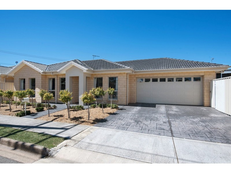 16 Richard Street, Findon SA 5023